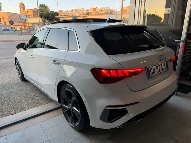 Miniatura foto 4 — Audi A3 Sportback