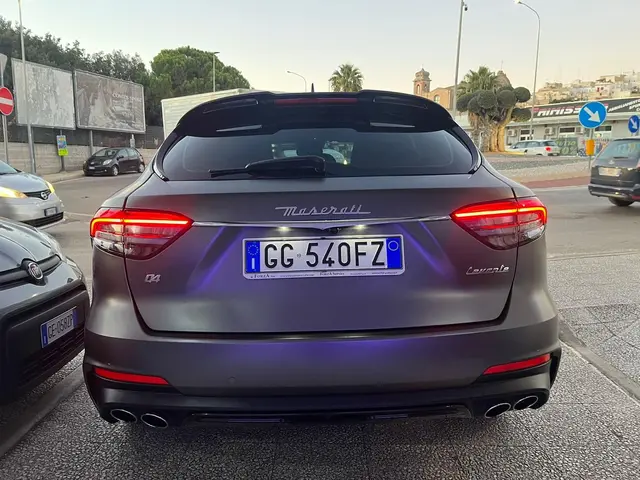 Miniatura foto 5 — Maserati Levante